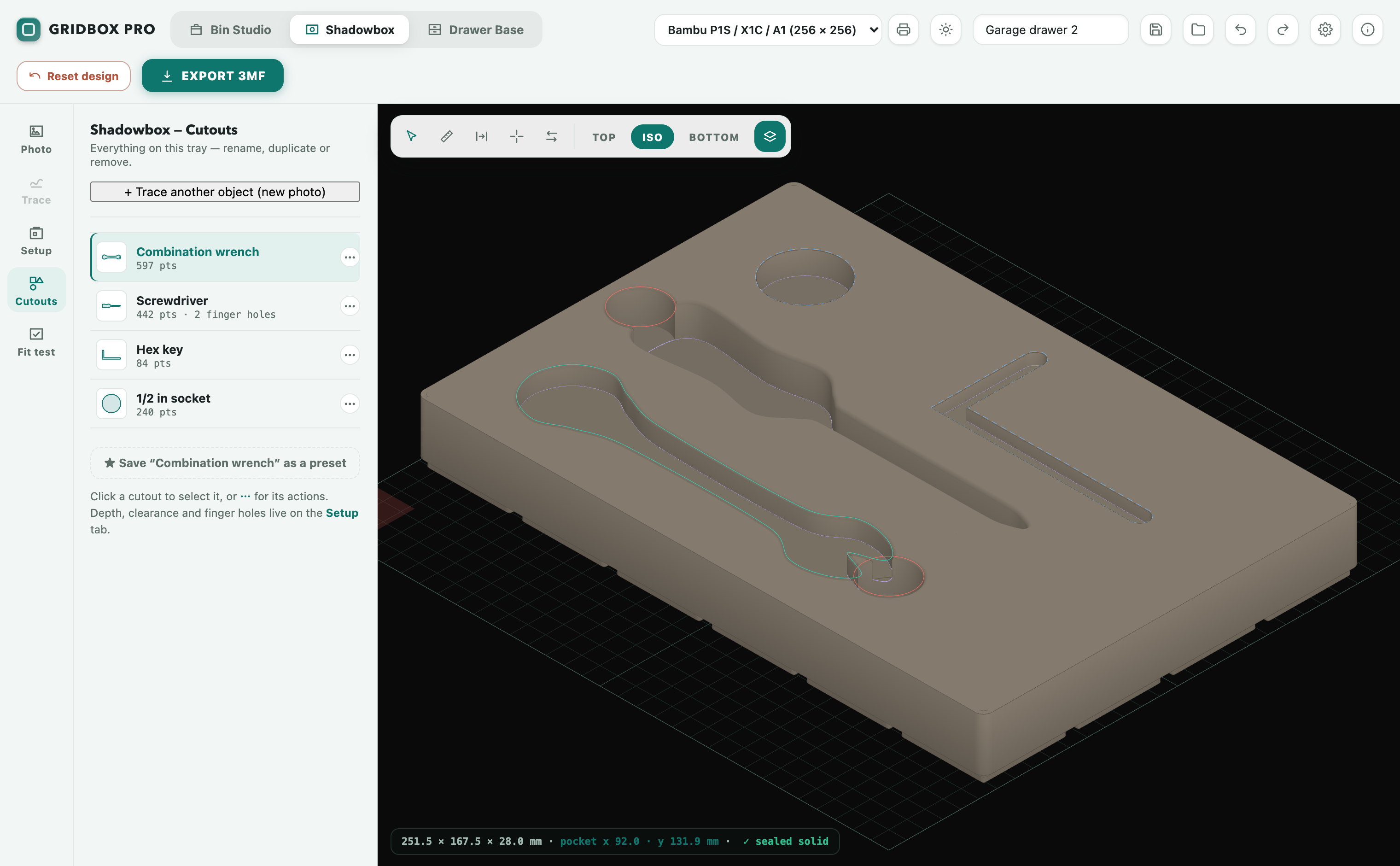 Gridbox Pro on Mac: a shadowbox tray with four traced tool cutouts named in the side panel, shown in the 3D viewport